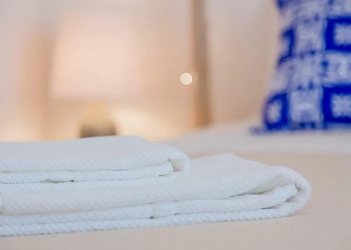 Renovated Sunny With Amazing Sunset Balcony , By Timecooler * Lisboa