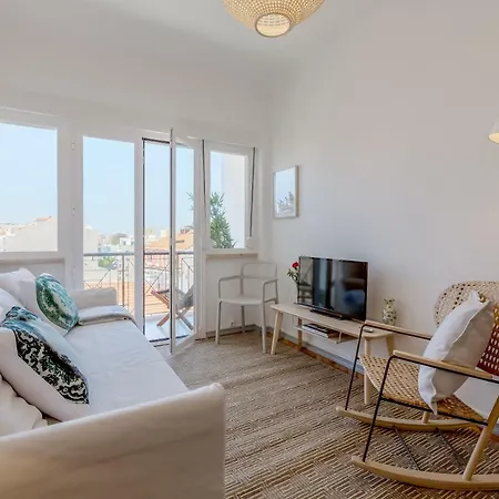 Appartement Renovated Sunny With Amazing Sunset Balcony , By Timecooler